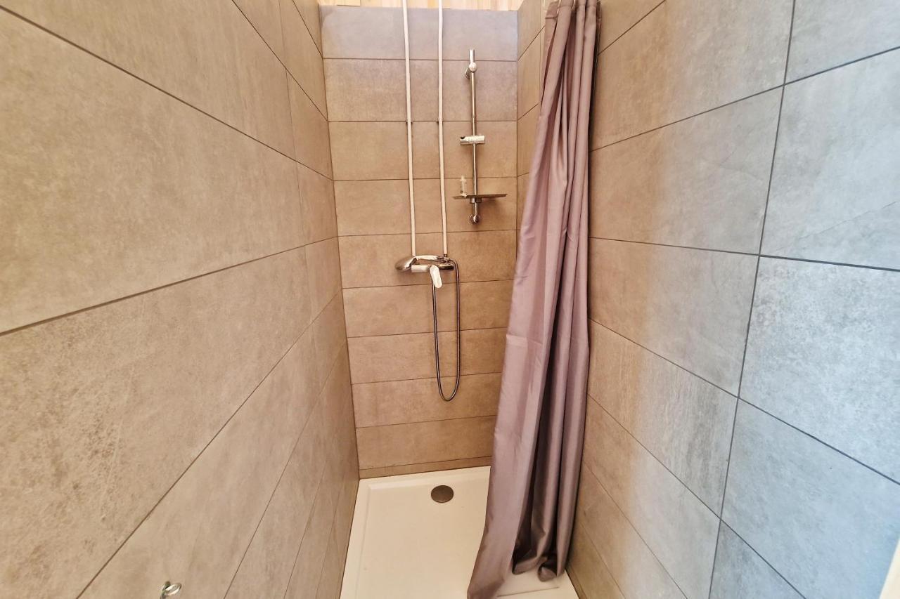 Kamp Beli Gaber Hotel Stari Trg pri Lozu Exterior foto